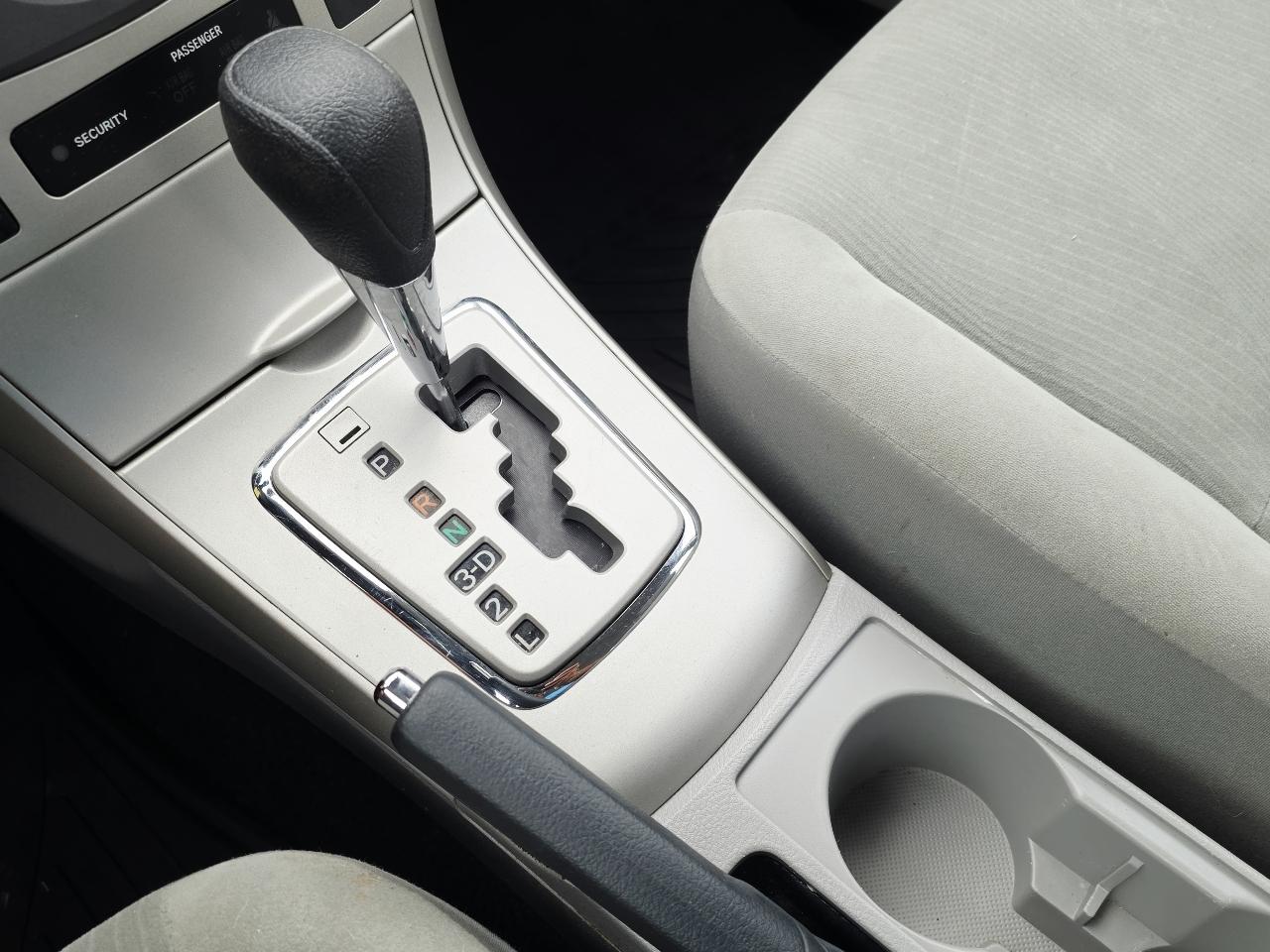 Toyota Corolla S 5-Speed MT 2013