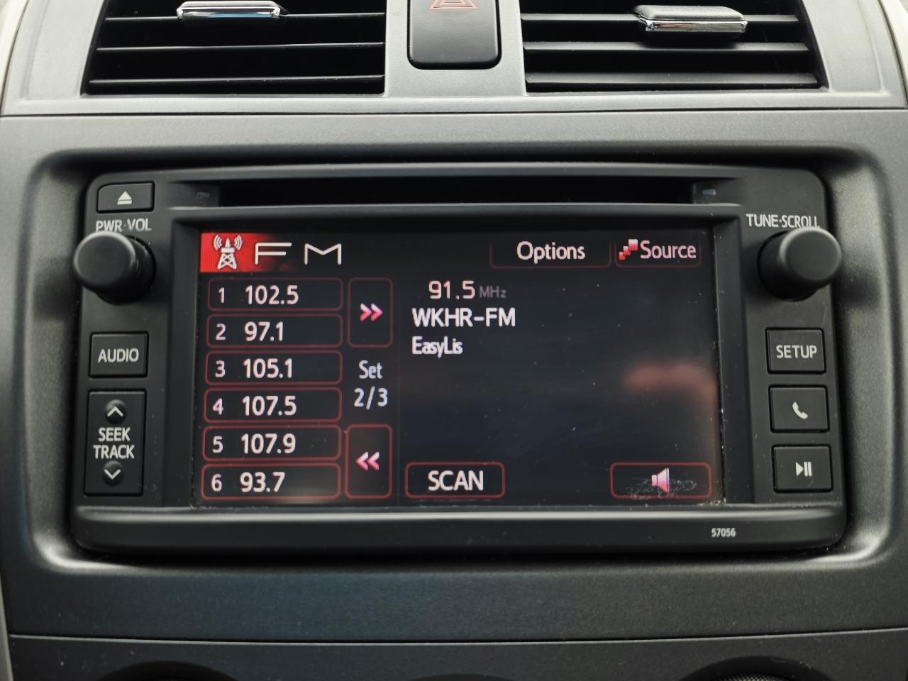 Toyota Corolla S 5-Speed MT 2013