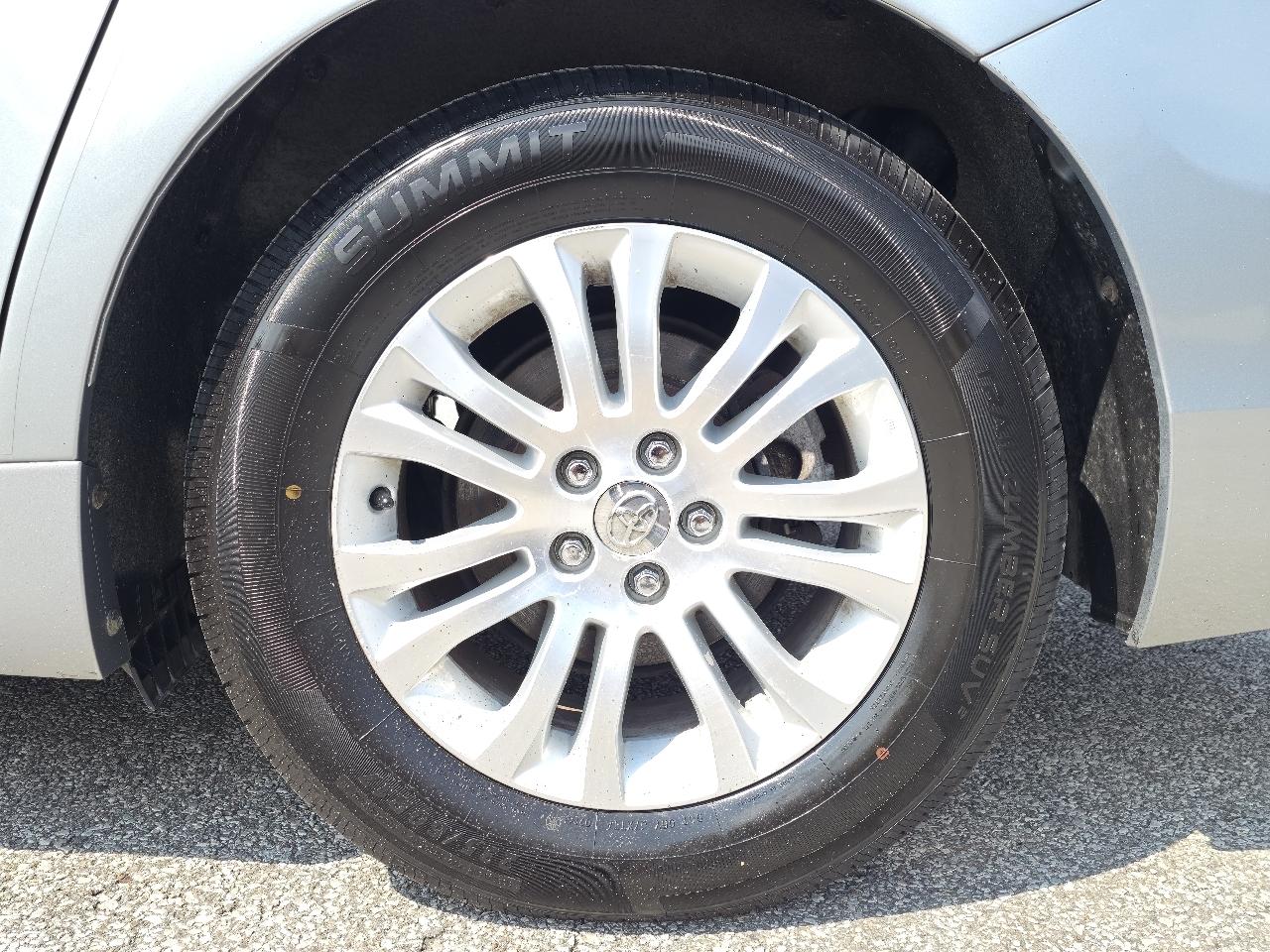 Toyota Sienna XLE FWD 8-Passenger V6 2015