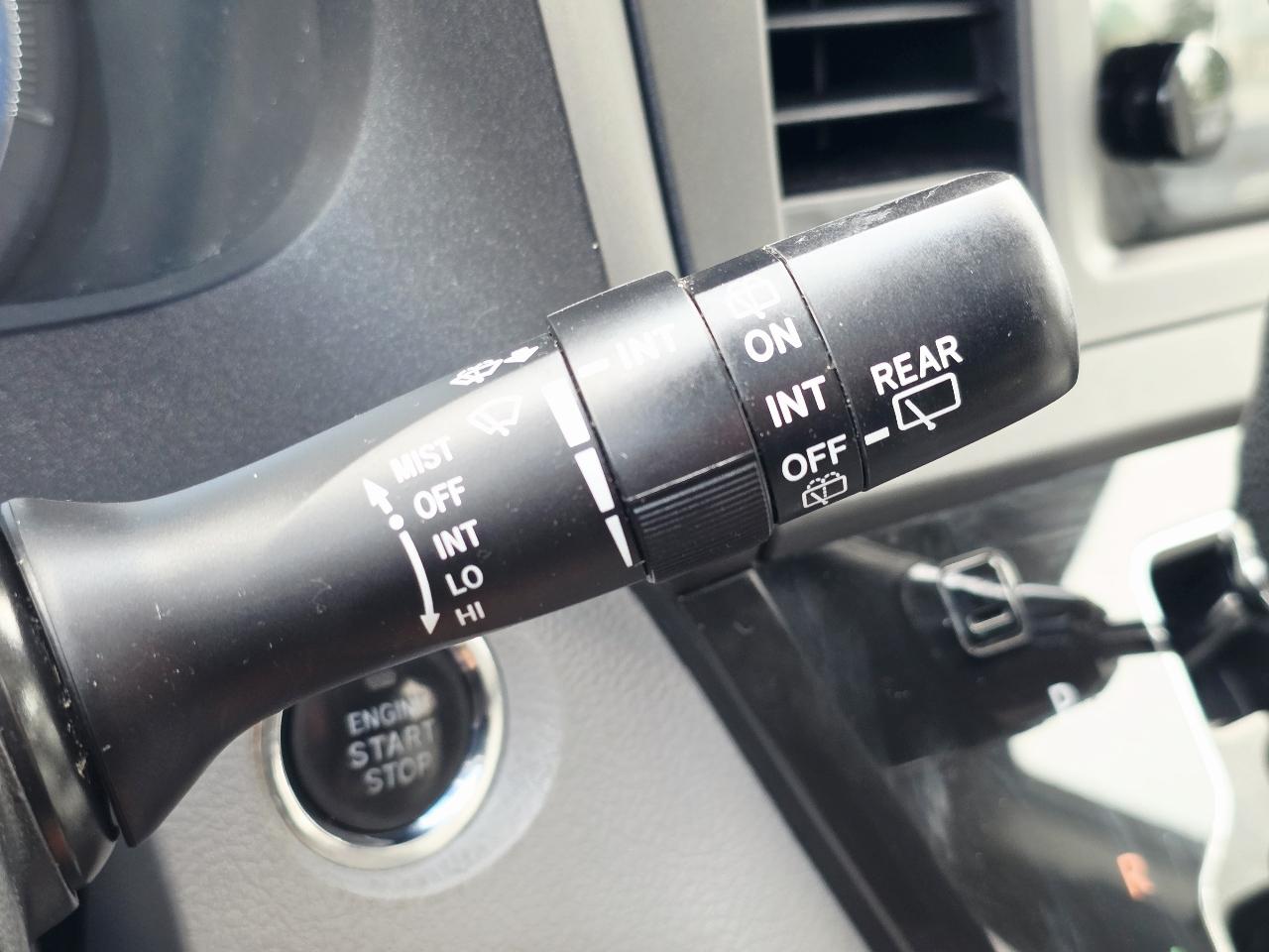 Toyota Sienna XLE FWD 8-Passenger V6 2015