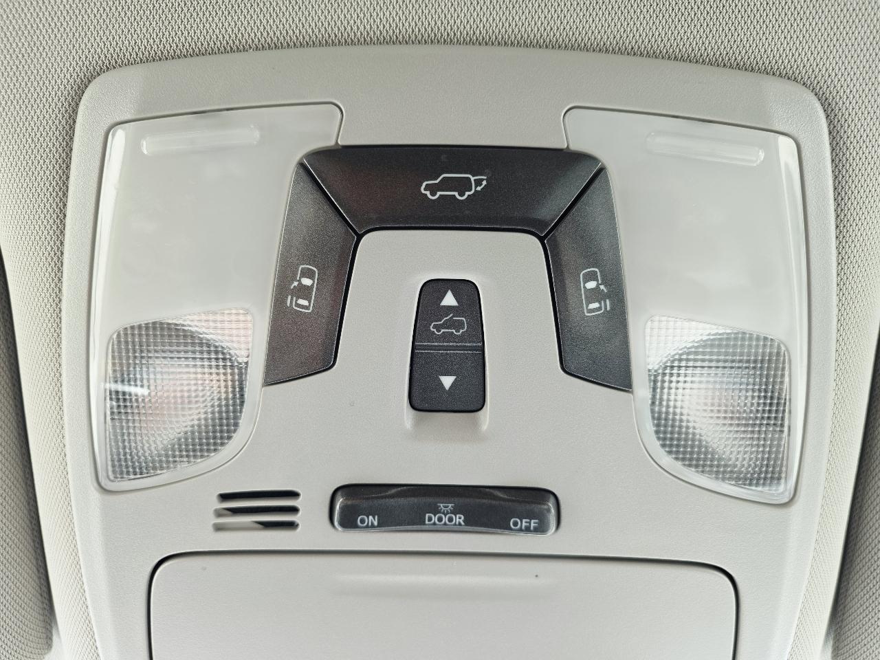 Toyota Sienna XLE FWD 8-Passenger V6 2015