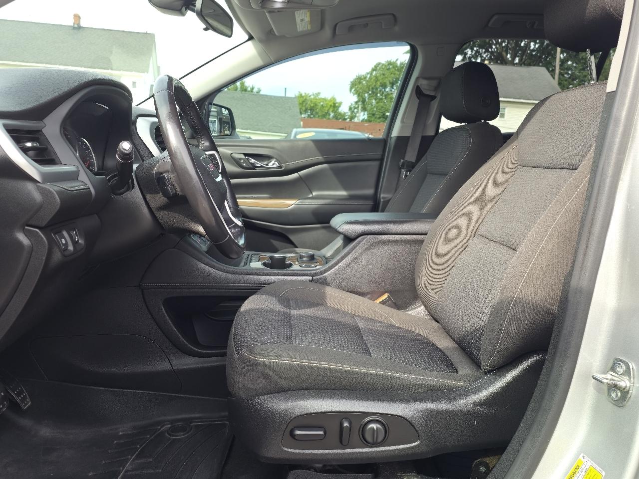 GMC Acadia SLE AWD 2020