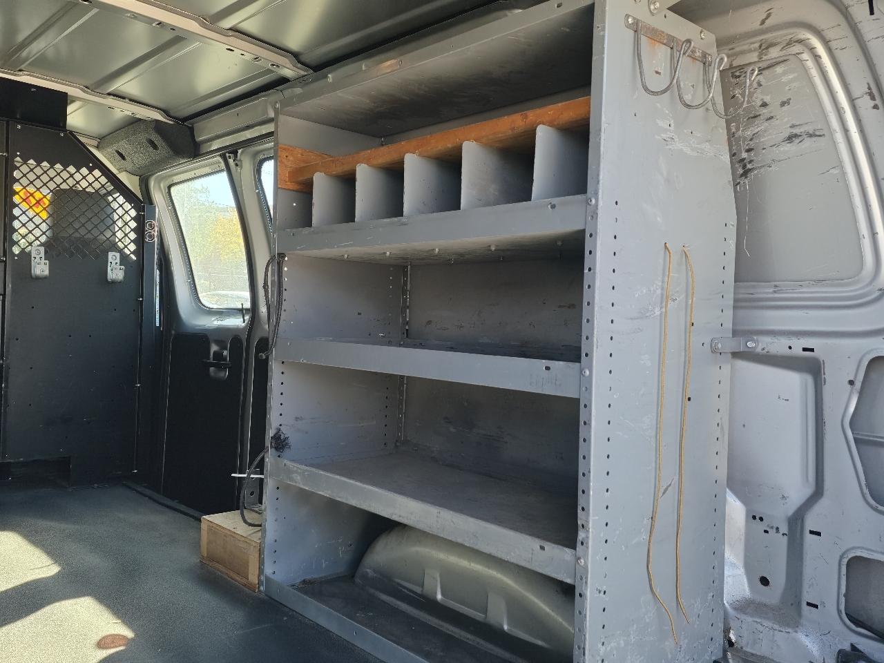 Ford Econoline E-250 2012