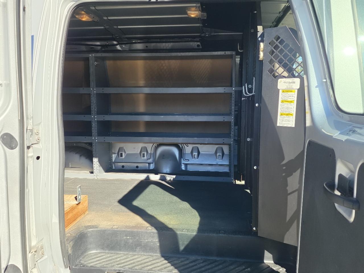 Ford Econoline E-250 2012