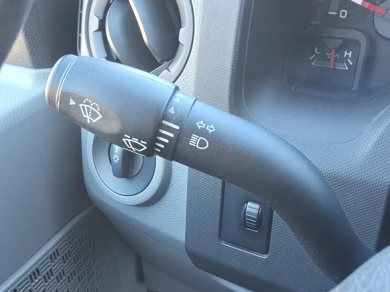Ford Econoline E-250 2012
