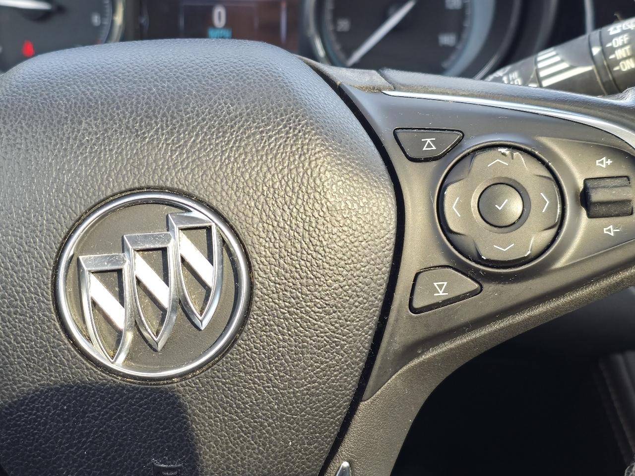 Buick Envision Essense 2017