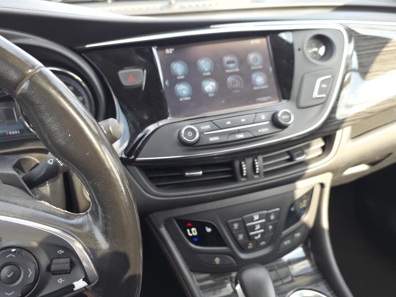 Buick Envision Essense 2017
