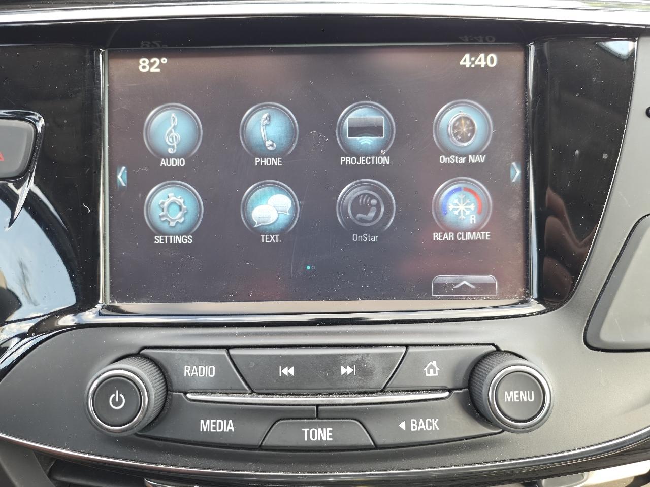 Buick Envision Essense 2017
