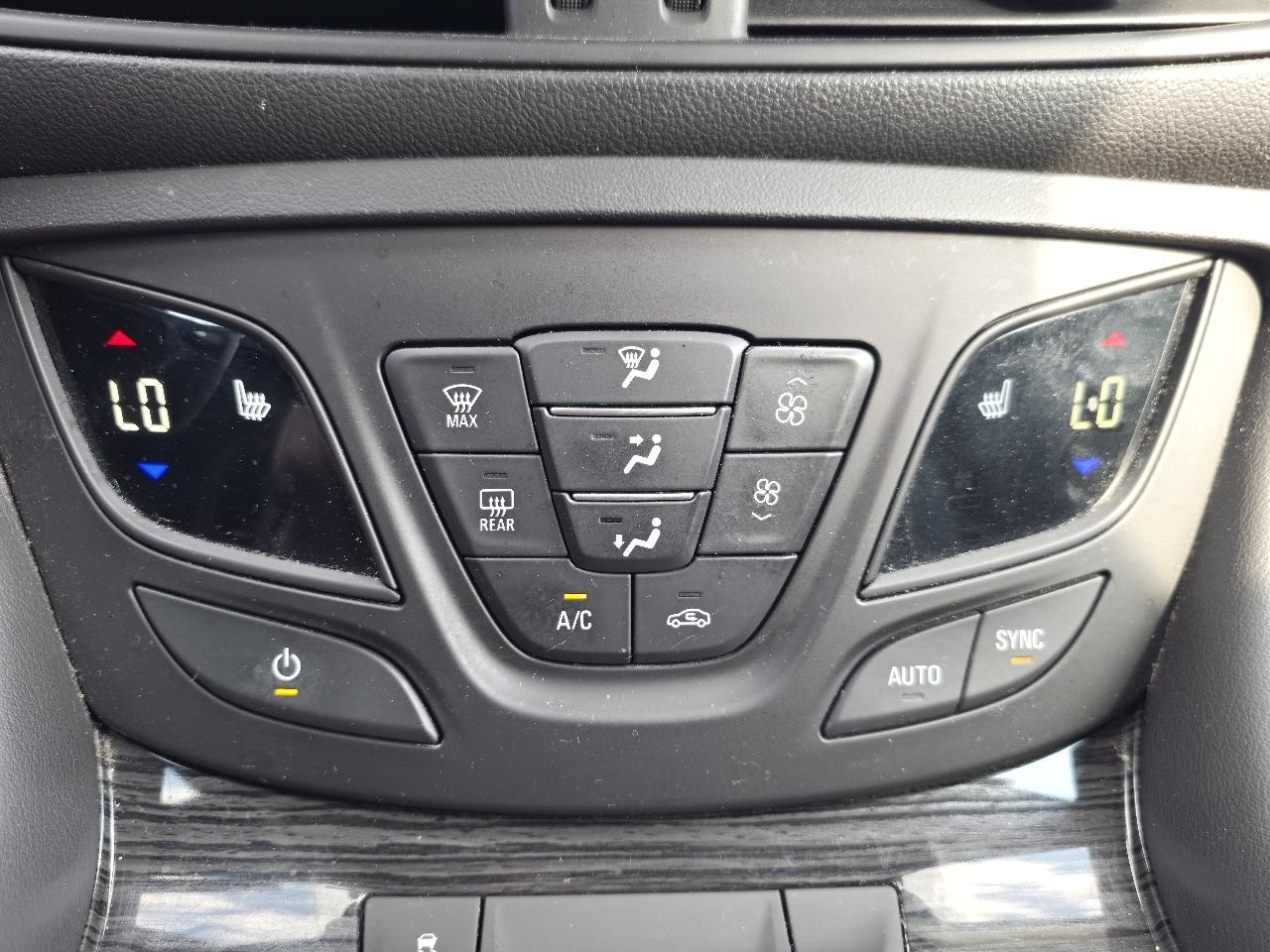 Buick Envision Essense 2017