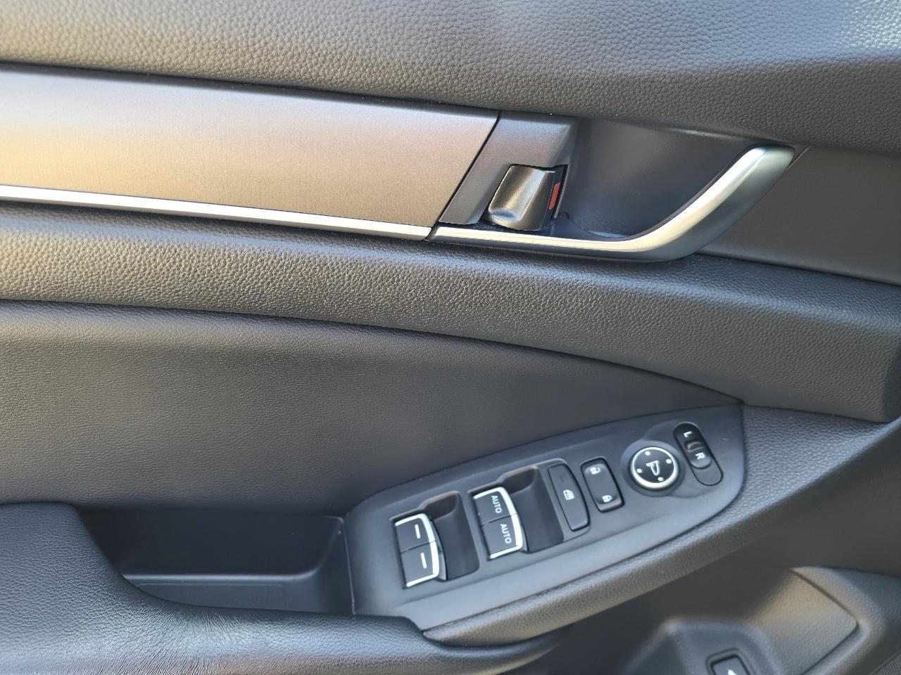 Honda Accord LX CVT 2018