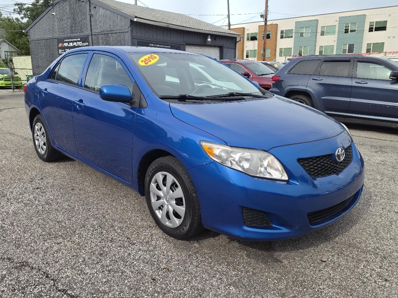 Toyota Corolla Base 5-Speed MT 2010