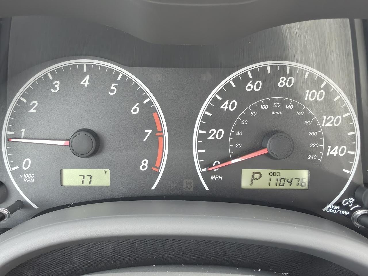 Toyota Corolla Base 5-Speed MT 2010