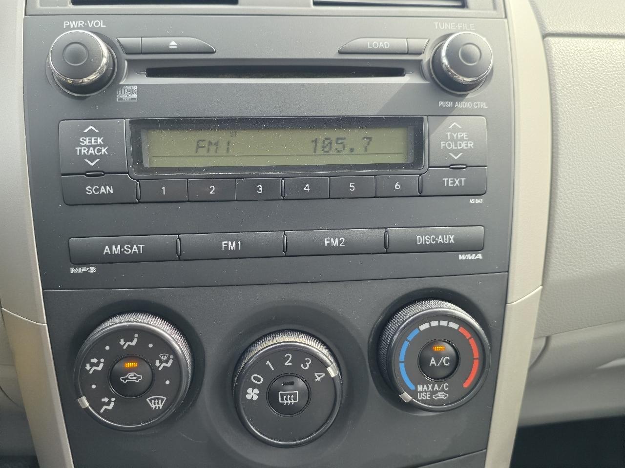 Toyota Corolla Base 5-Speed MT 2010