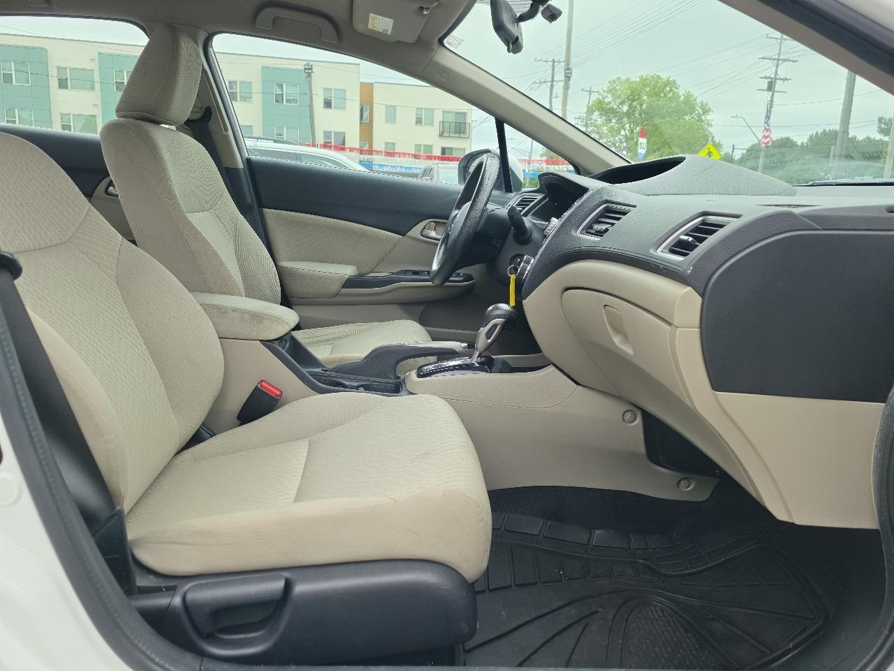 Honda Civic LX Sedan CVT 2014