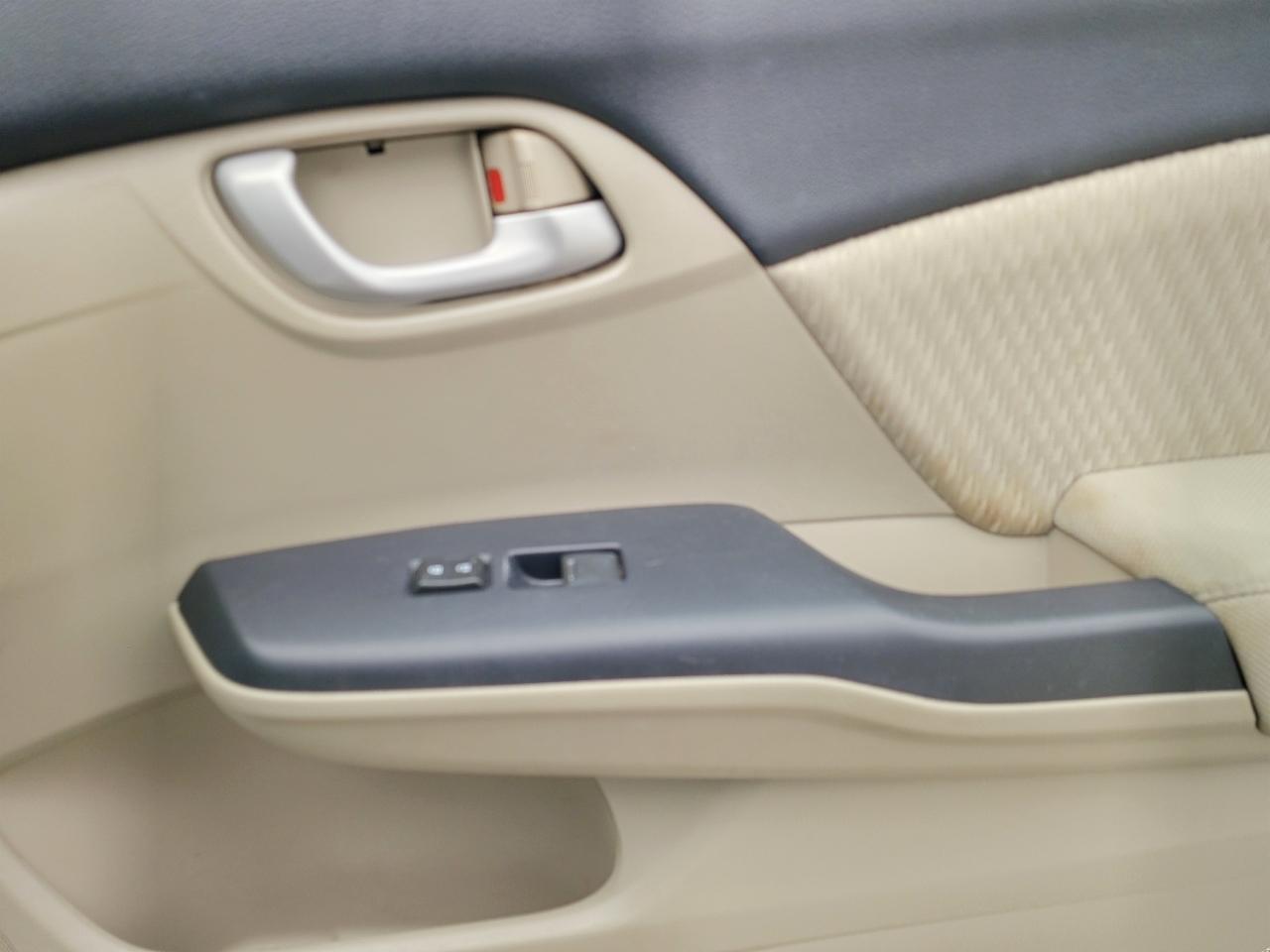 Honda Civic LX Sedan CVT 2014