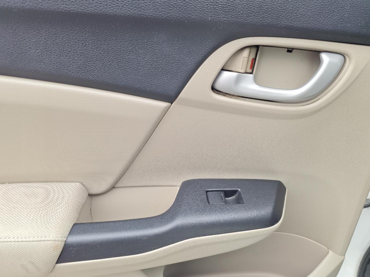 Honda Civic LX Sedan CVT 2014