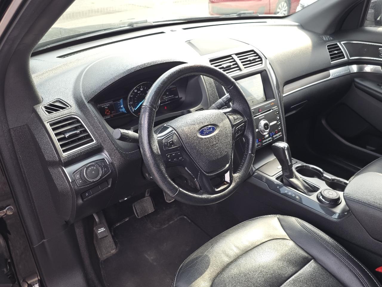 Ford Explorer Limited 4WD 2017