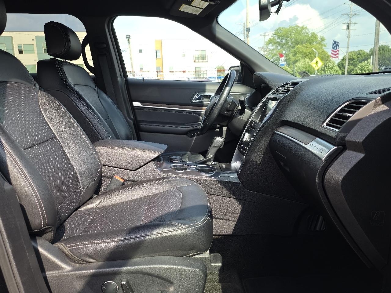 Ford Explorer Limited 4WD 2017