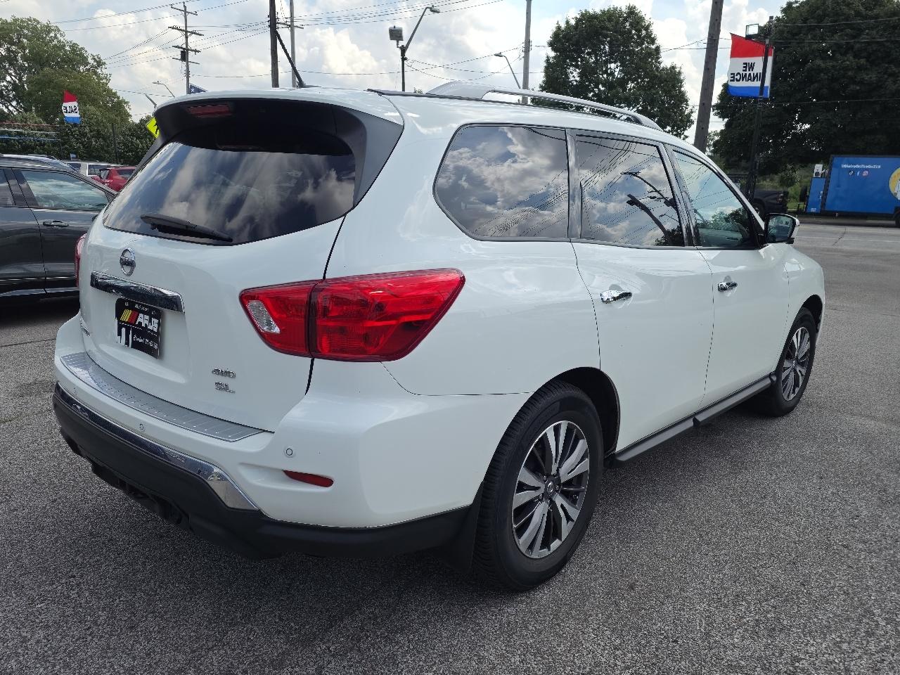 Nissan Pathfinder S 4WD 2017