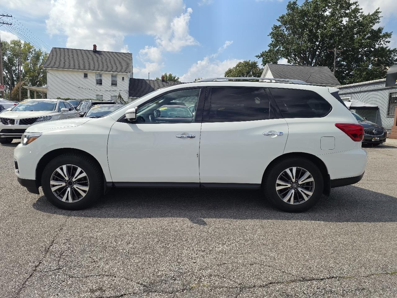 Nissan Pathfinder S 4WD 2017