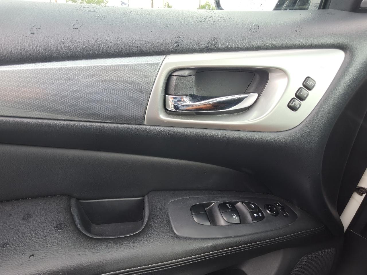 Nissan Pathfinder S 4WD 2017