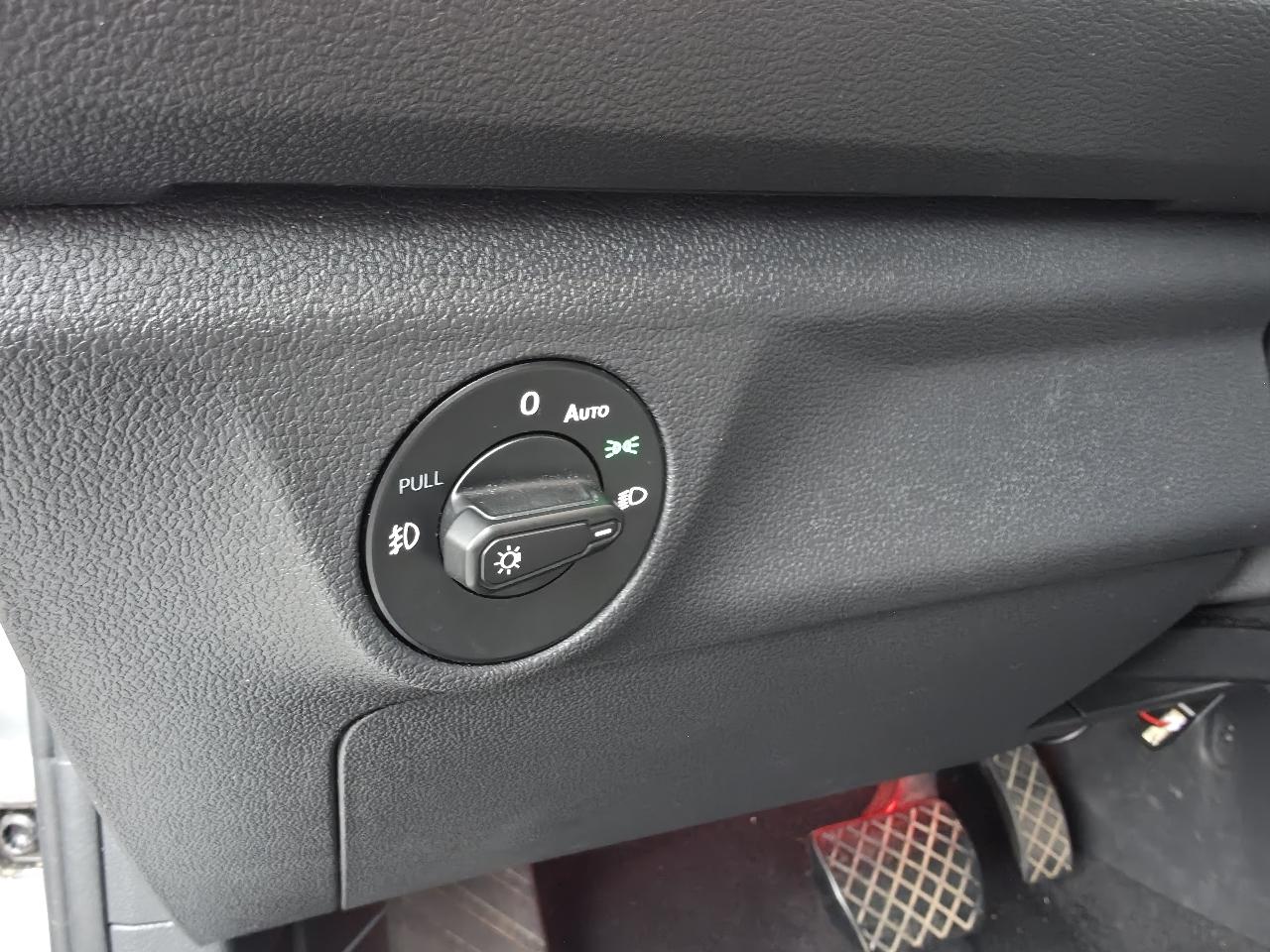 Volkswagen Jetta 1.4T S 8A 2019