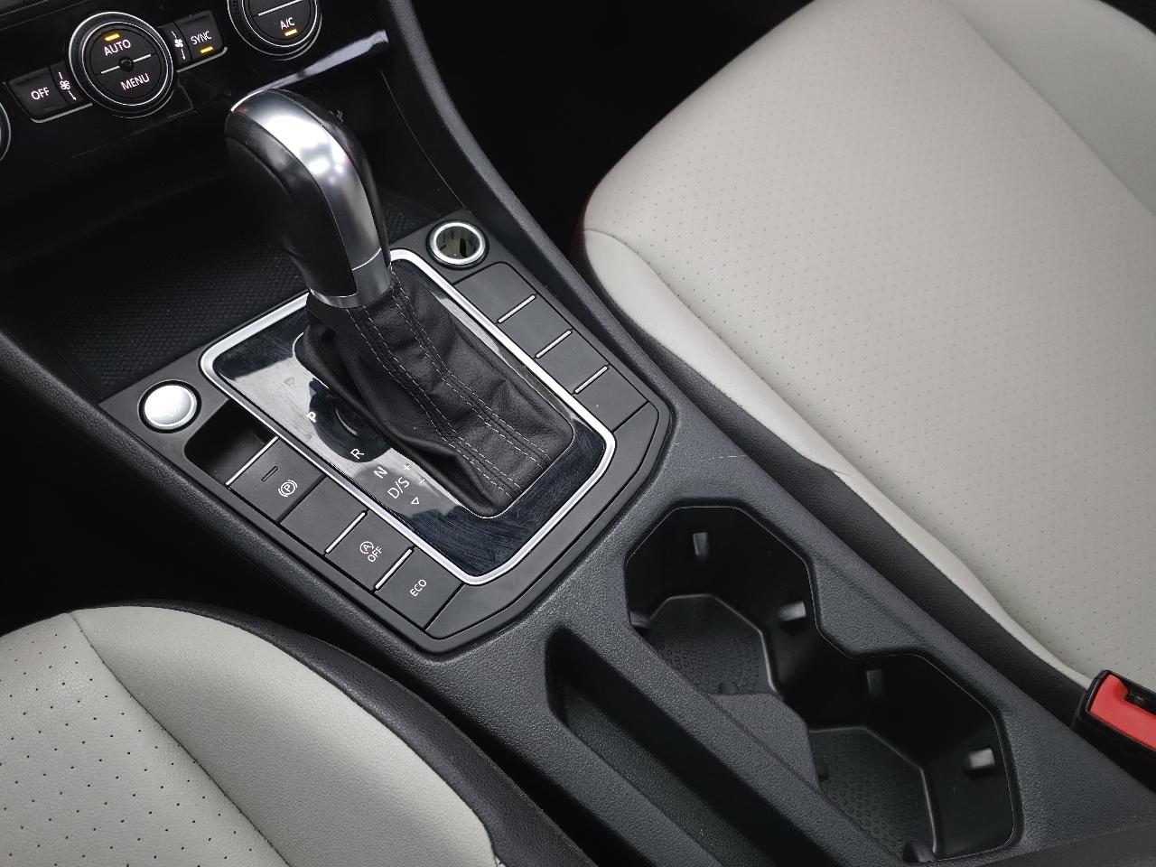 Volkswagen Jetta 1.4T S 8A 2019