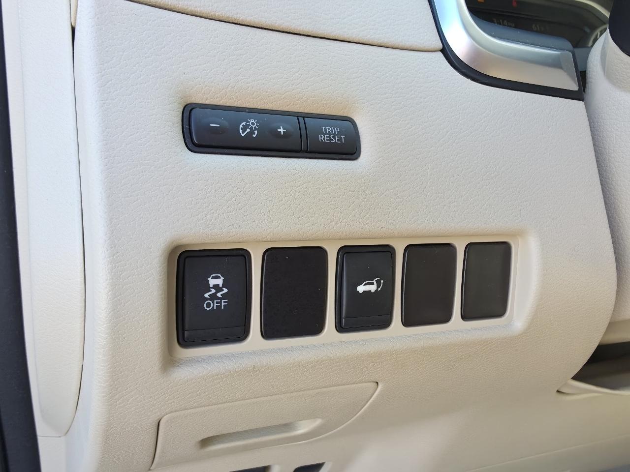 Nissan Murano S AWD 2015