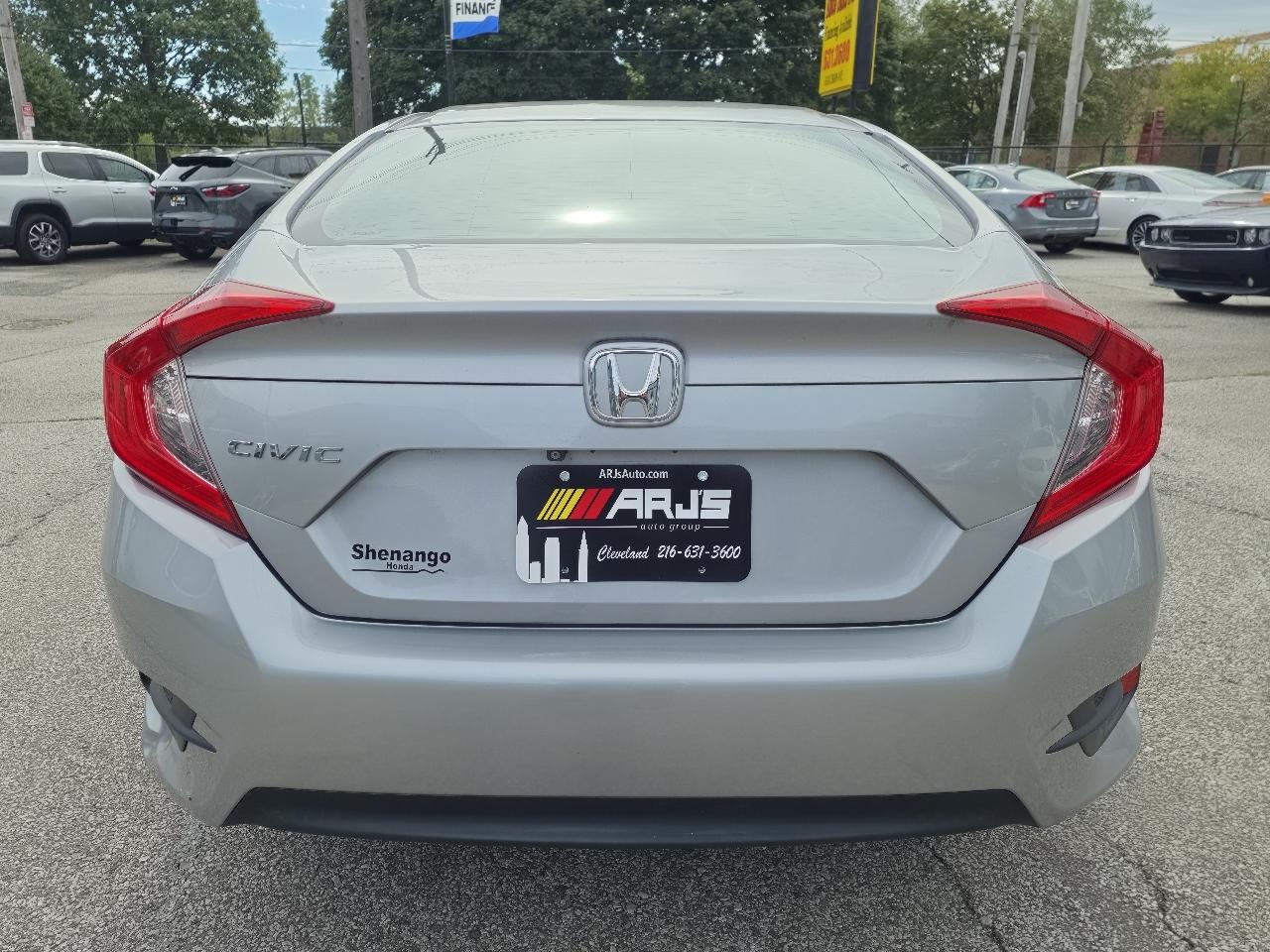 Honda Civic LX Sedan CVT 2016