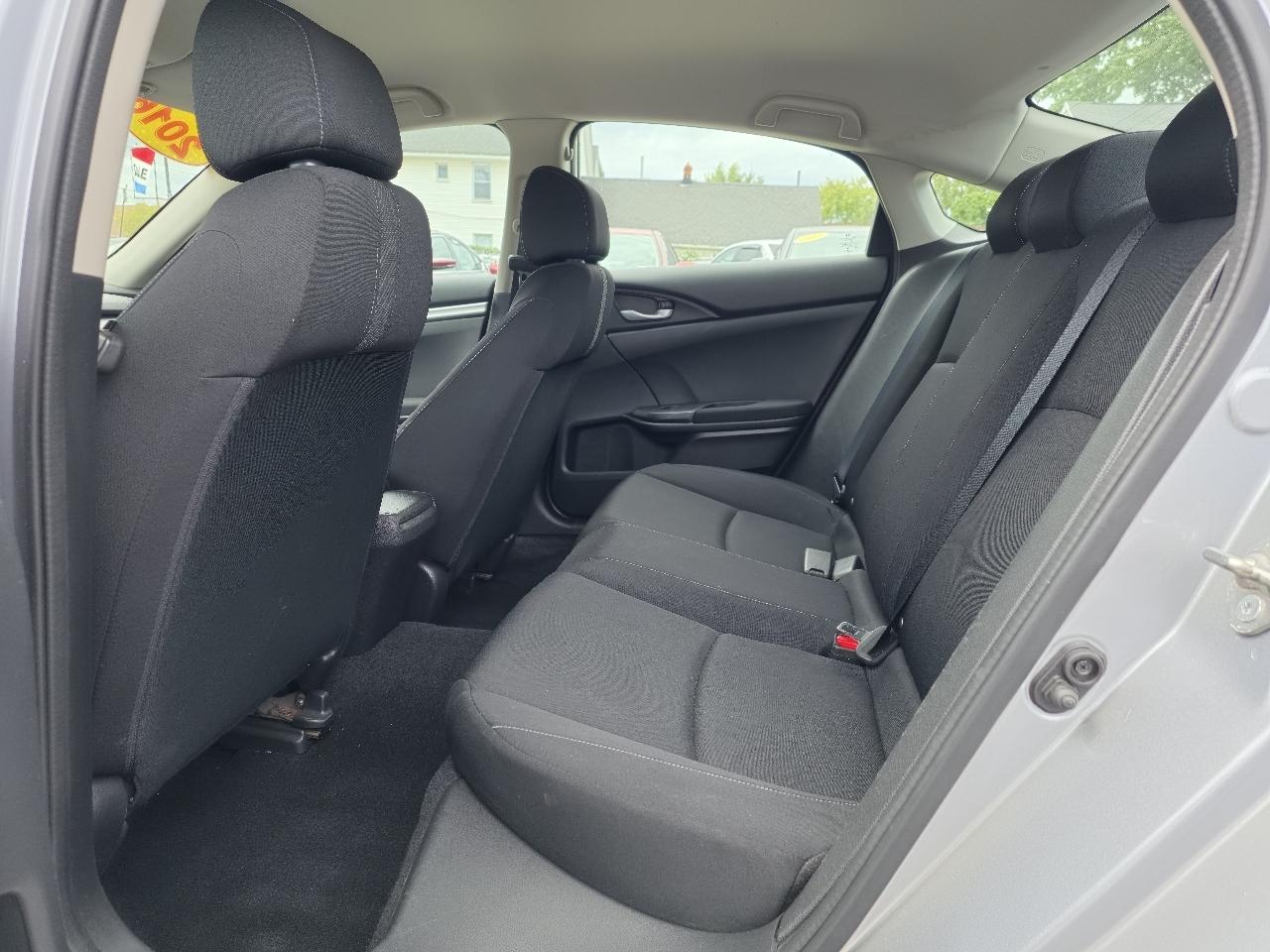 Honda Civic LX Sedan CVT 2016