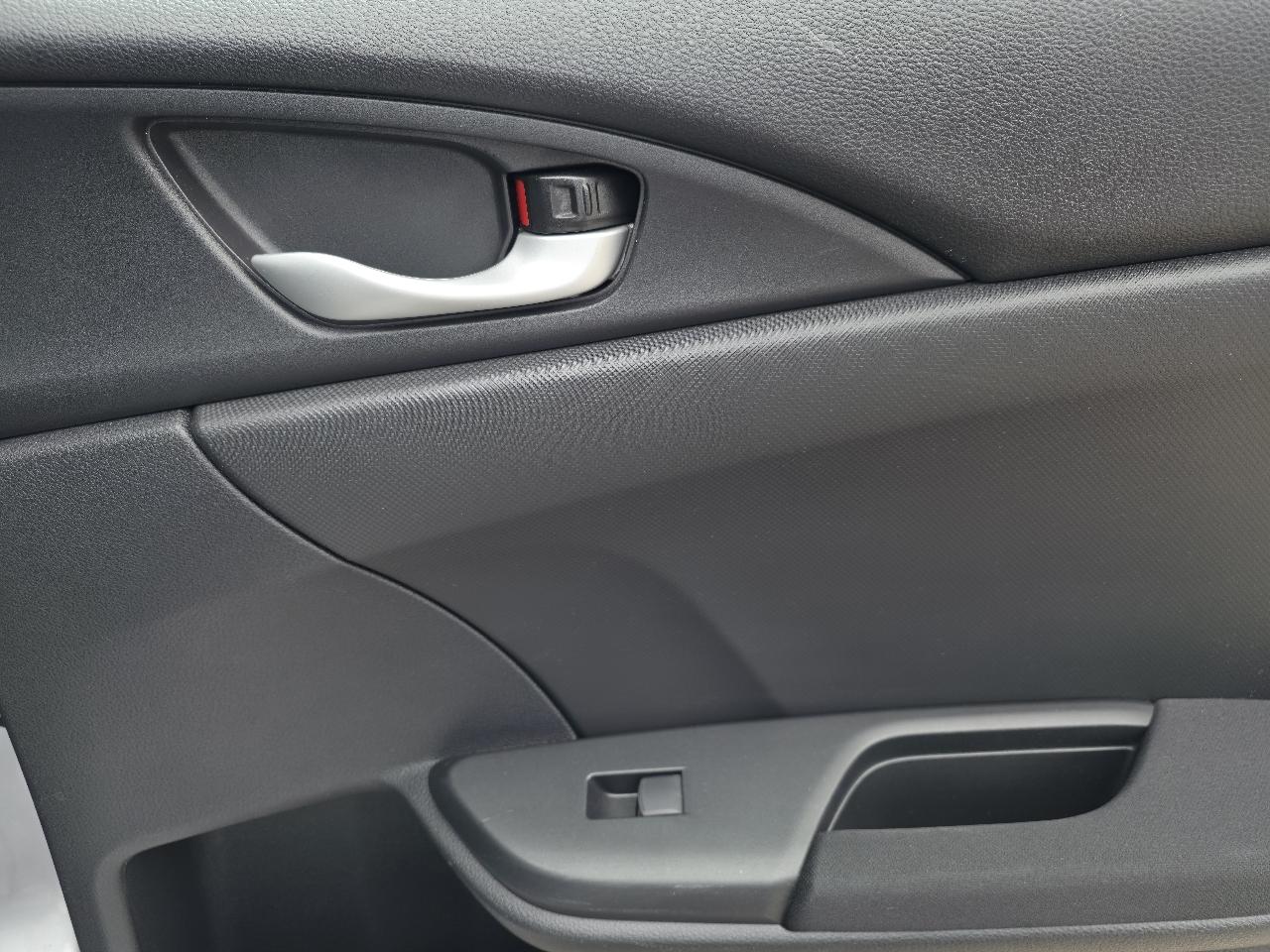Honda Civic LX Sedan CVT 2016