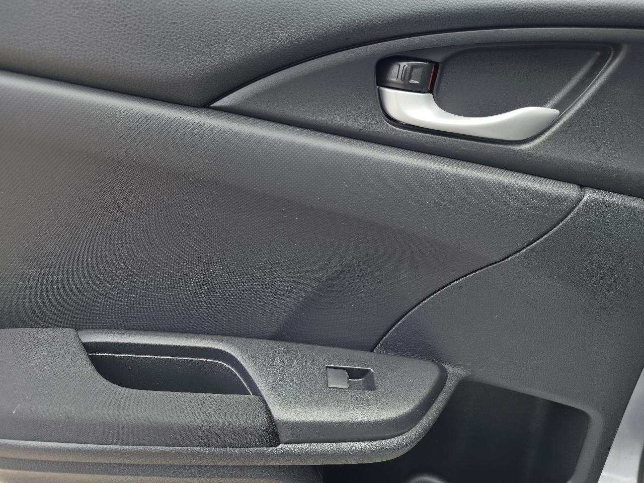 Honda Civic LX Sedan CVT 2016