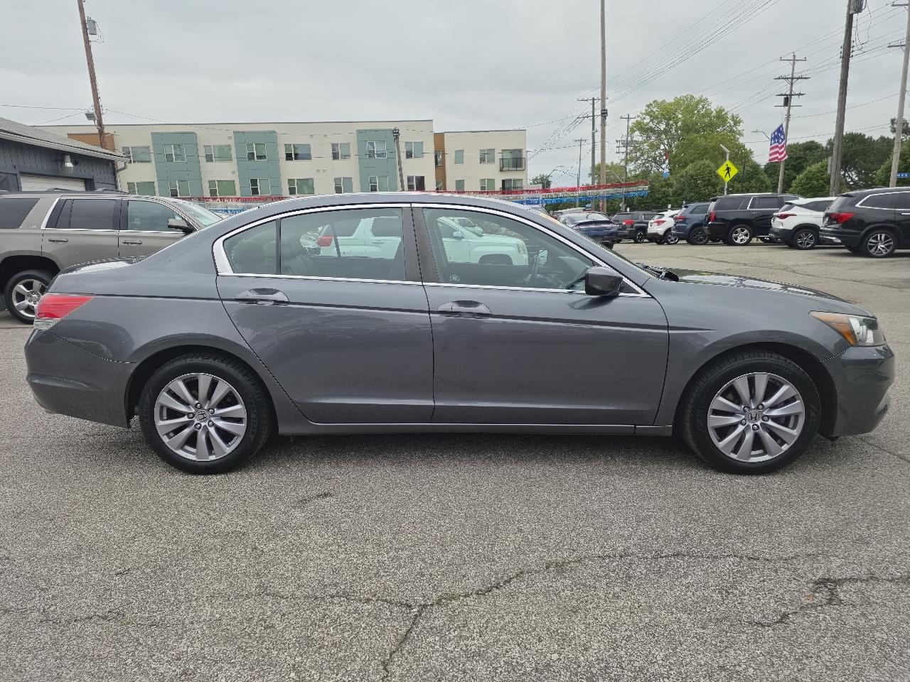 Honda Accord EX-L Sedan AT 2011