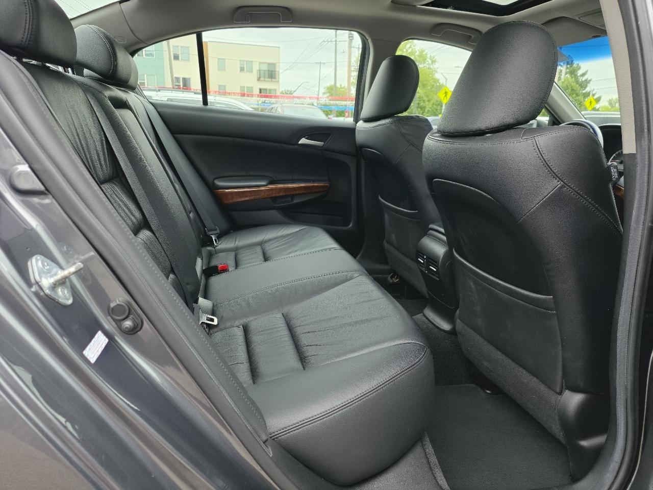 Honda Accord EX-L Sedan AT 2011