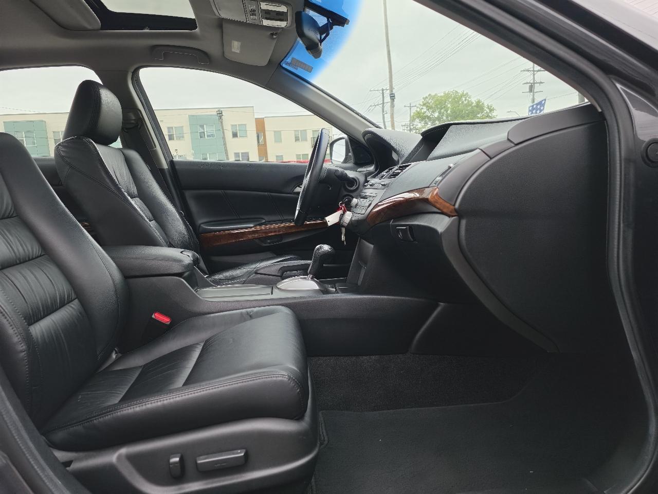 Honda Accord EX-L Sedan AT 2011