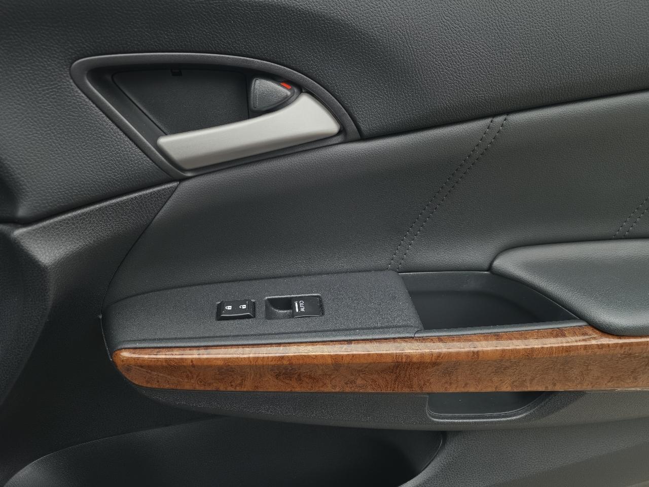 Honda Accord EX-L Sedan AT 2011