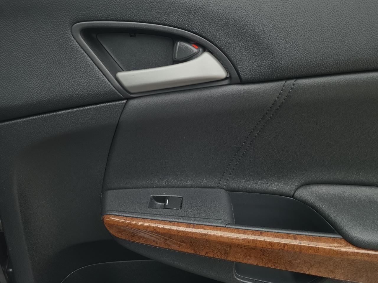 Honda Accord EX-L Sedan AT 2011