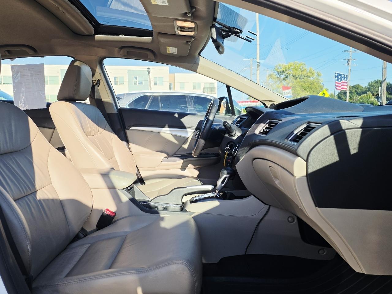 Honda Civic EX-L Sedan 5-Speed AT 2013