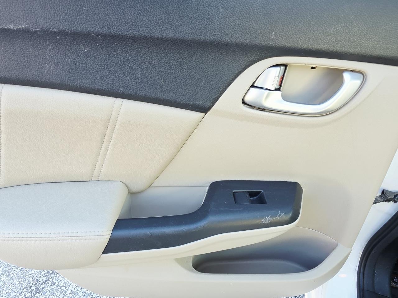 Honda Civic EX-L Sedan 5-Speed AT 2013