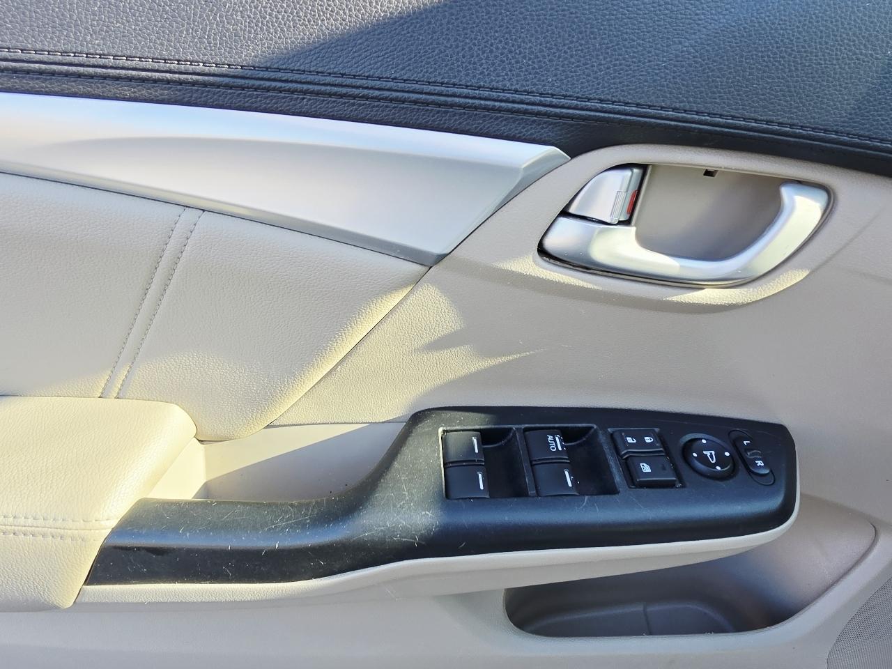 Honda Civic EX-L Sedan 5-Speed AT 2013