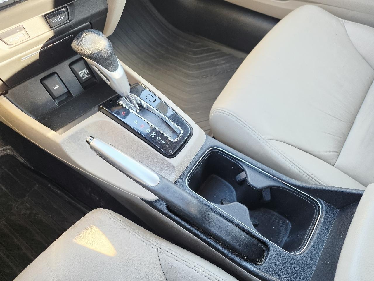 Honda Civic EX-L Sedan 5-Speed AT 2013