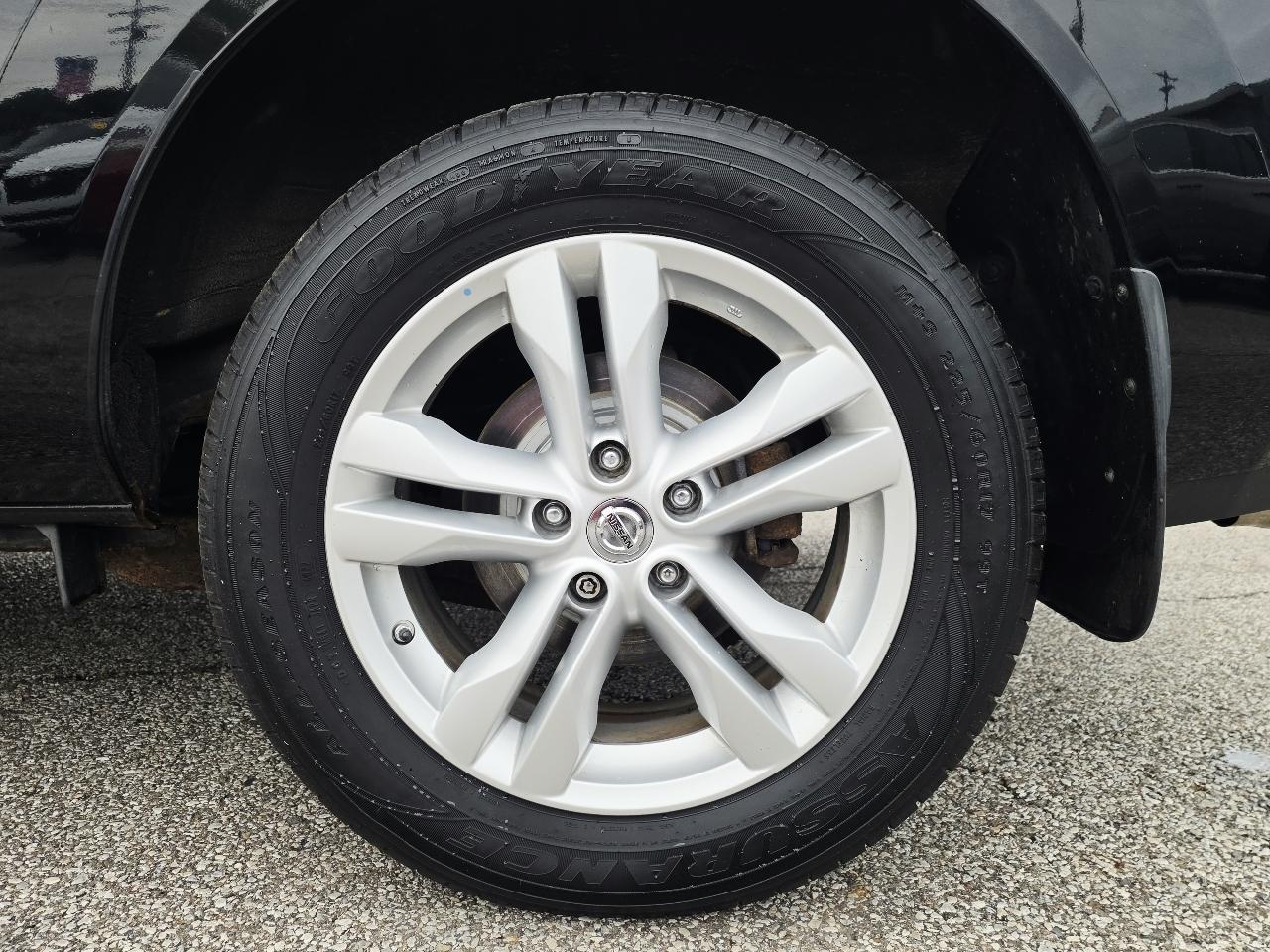 Nissan Rogue S AWD 2013