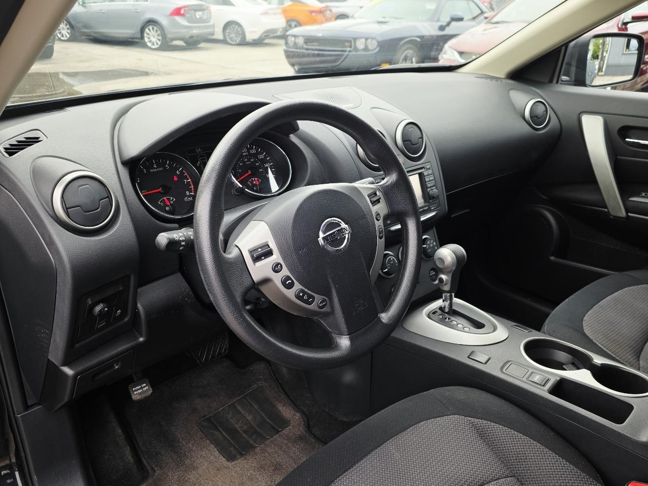 Nissan Rogue S AWD 2013