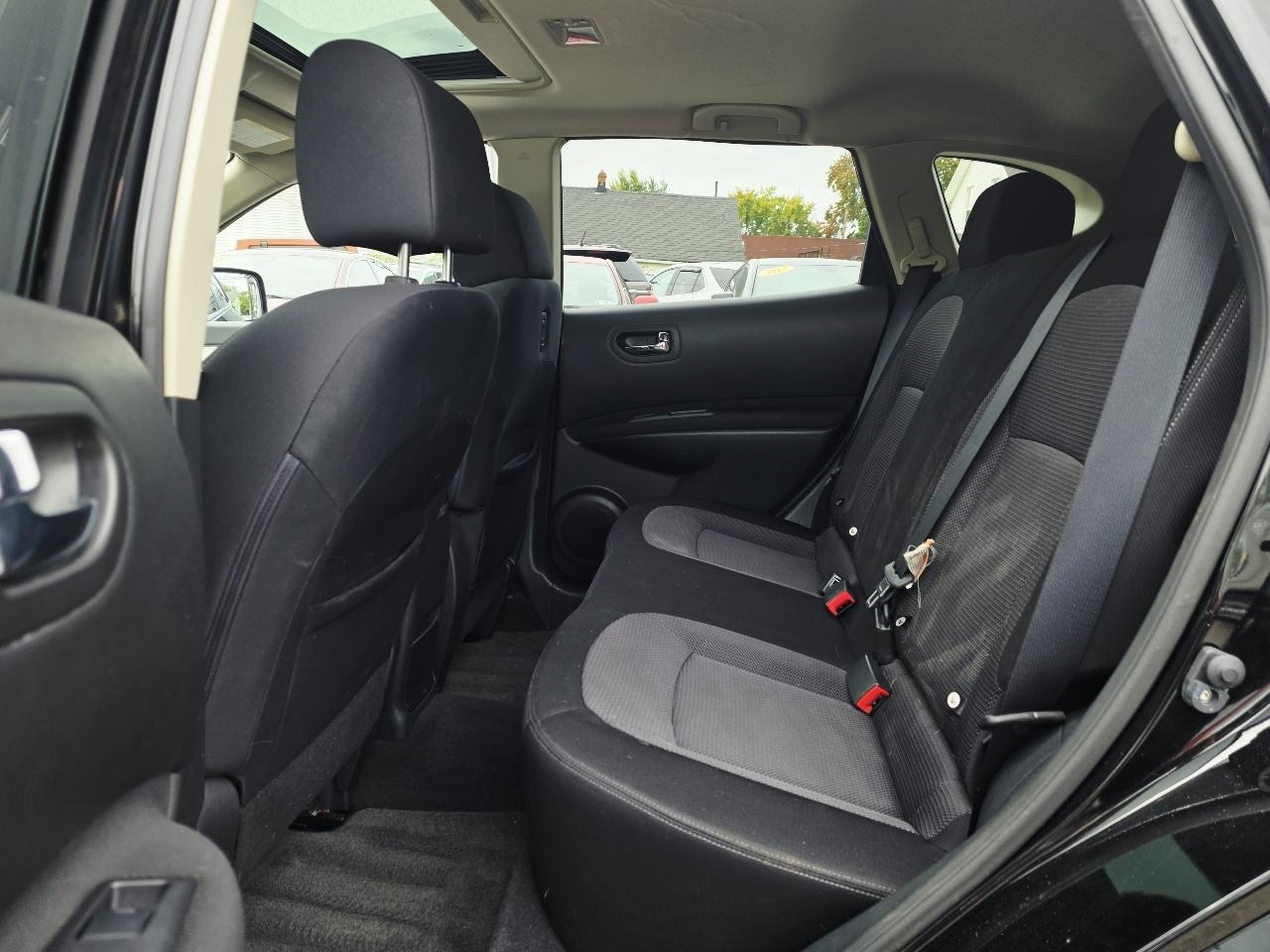 Nissan Rogue S AWD 2013