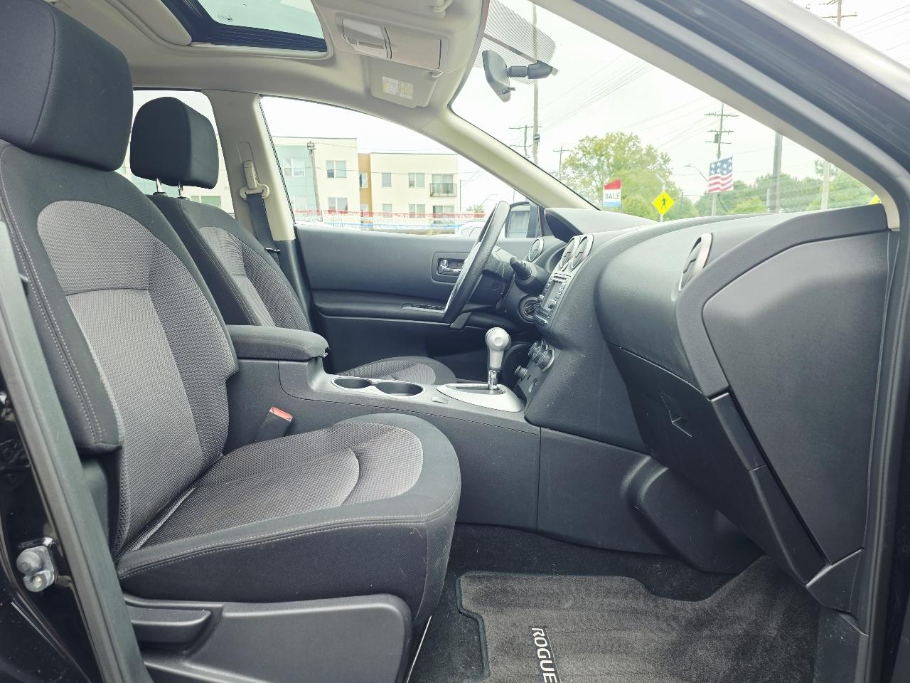 Nissan Rogue S AWD 2013