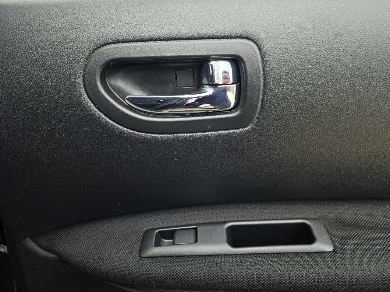 Nissan Rogue S AWD 2013