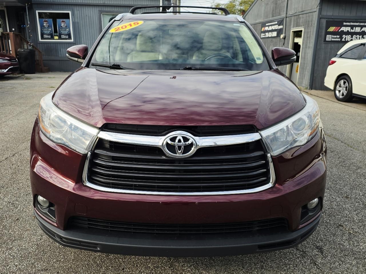 Toyota Highlander XLE AWD V6 2015