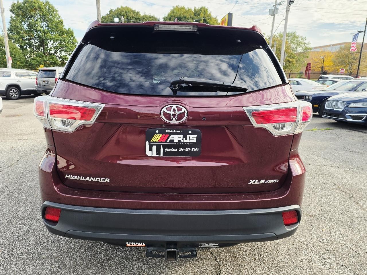 Toyota Highlander XLE AWD V6 2015
