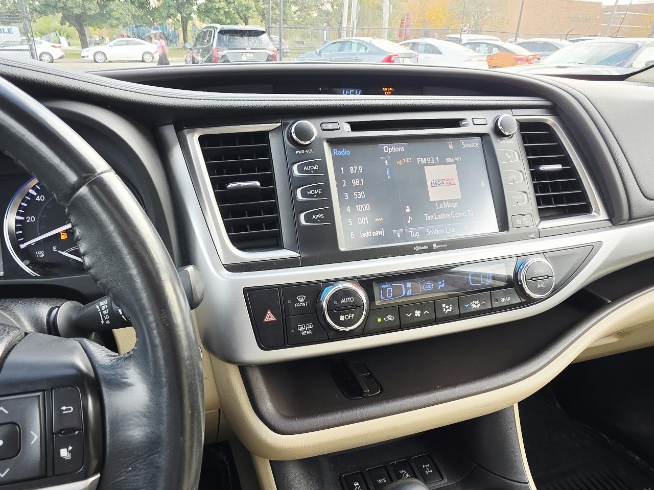 Toyota Highlander XLE AWD V6 2015