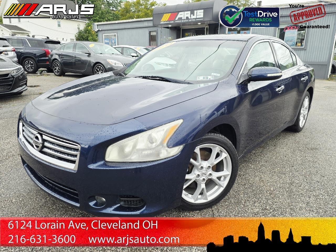 Nissan Maxima S 2014